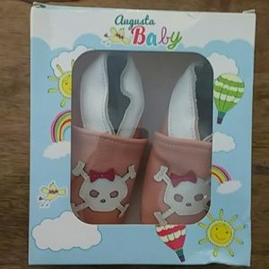 Brand new in box skull leather moccasins